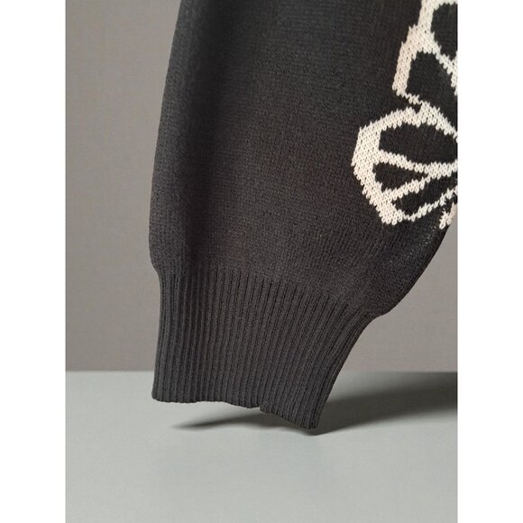 No Boundaries Black/White Crewneck Sweater with Butterfly Design, Size Large (11 - Picture 7 of 14